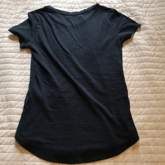 Plain Black Fitted Tee Shirt: Abercrombie & Fitch - Picture 2 of 4